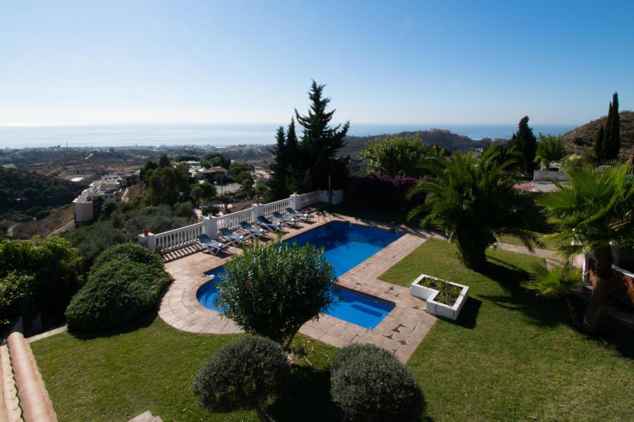 Gran Villa Con Vistas Al Mar Y Piscina Privada Malaga Exterior photo